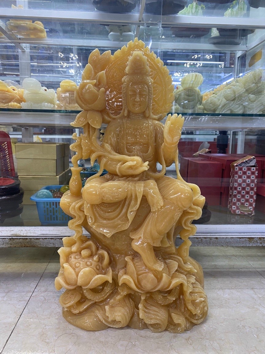 Tượng Phật Quan Thế Âm Bồ Tát tự tại ngồi đài sen đá ngọc hoàng long - Cao 59 cm Giá 36,000,000 Đồng*Miễn phí vận chuyển