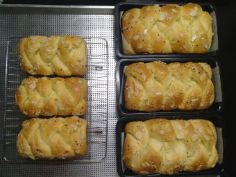 Bánh mì hoa cúc Pháp 200gr - handmade