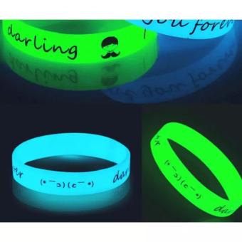 Vòng tay dạ quang phát sáng trong đêm