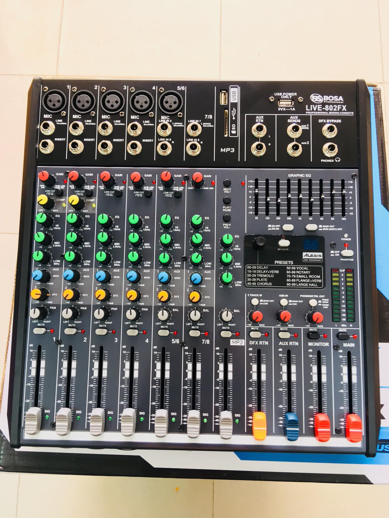Mixer karaoke sân khấu BOSA 802FX chính hãng
