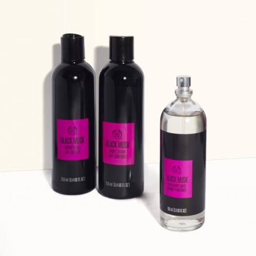 Xịt Thơm Toàn Thân The Body Shop Black Musk Body Mist 100ML Nước