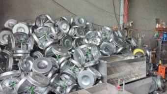 máng tập ăn nhỏ cho heo chó