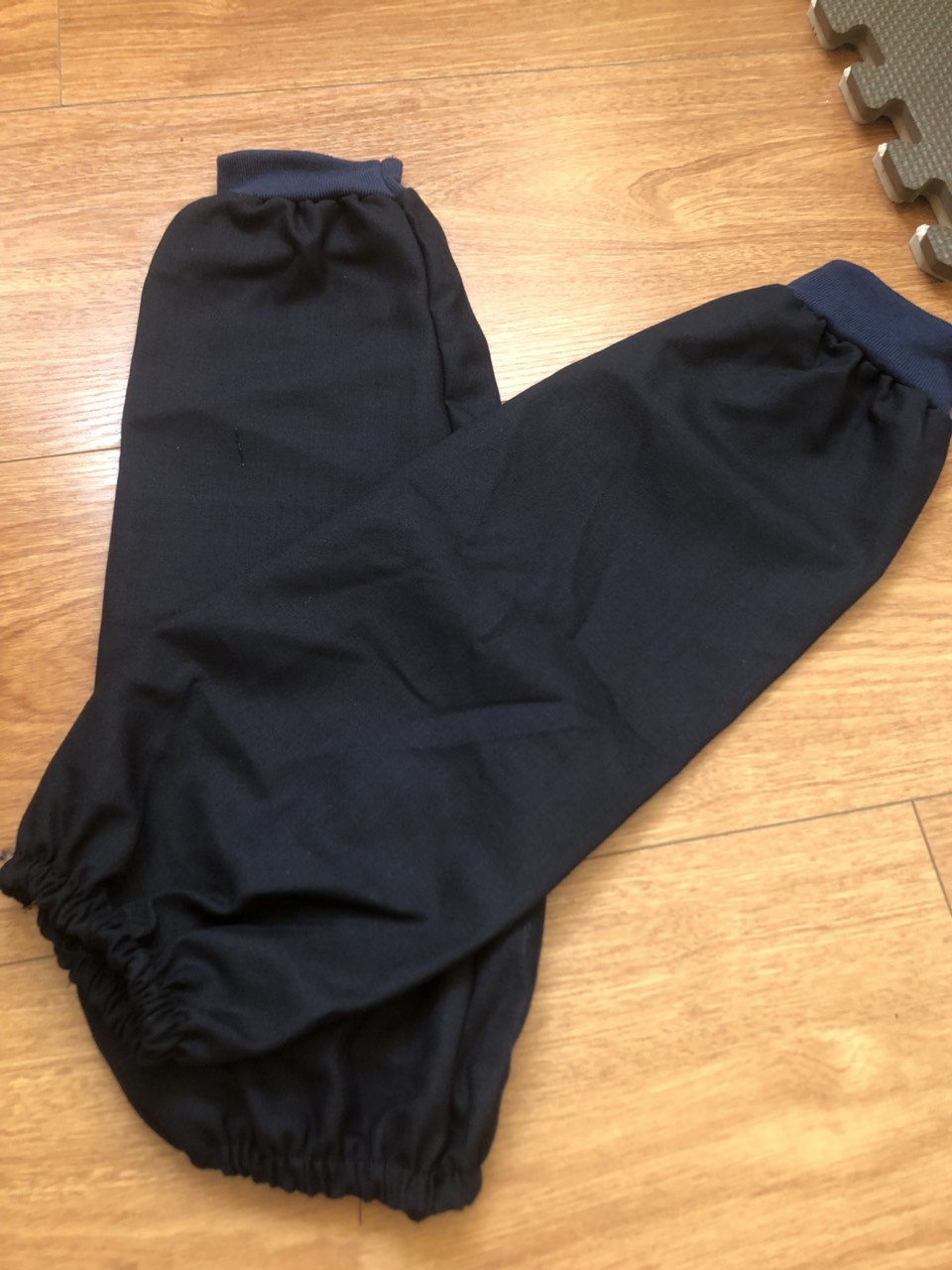 Ống tay vải kaki