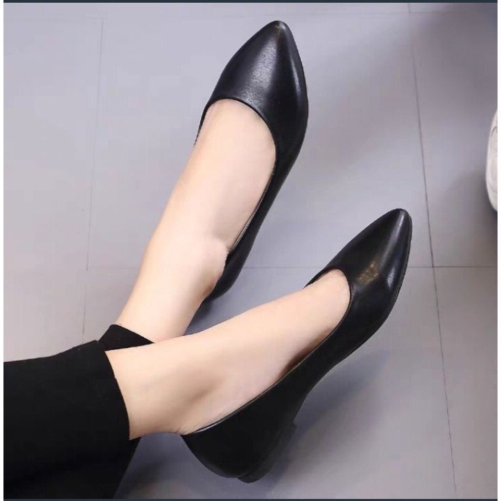 Giày slipon siêu nhẹ mũi trắng cho nữ