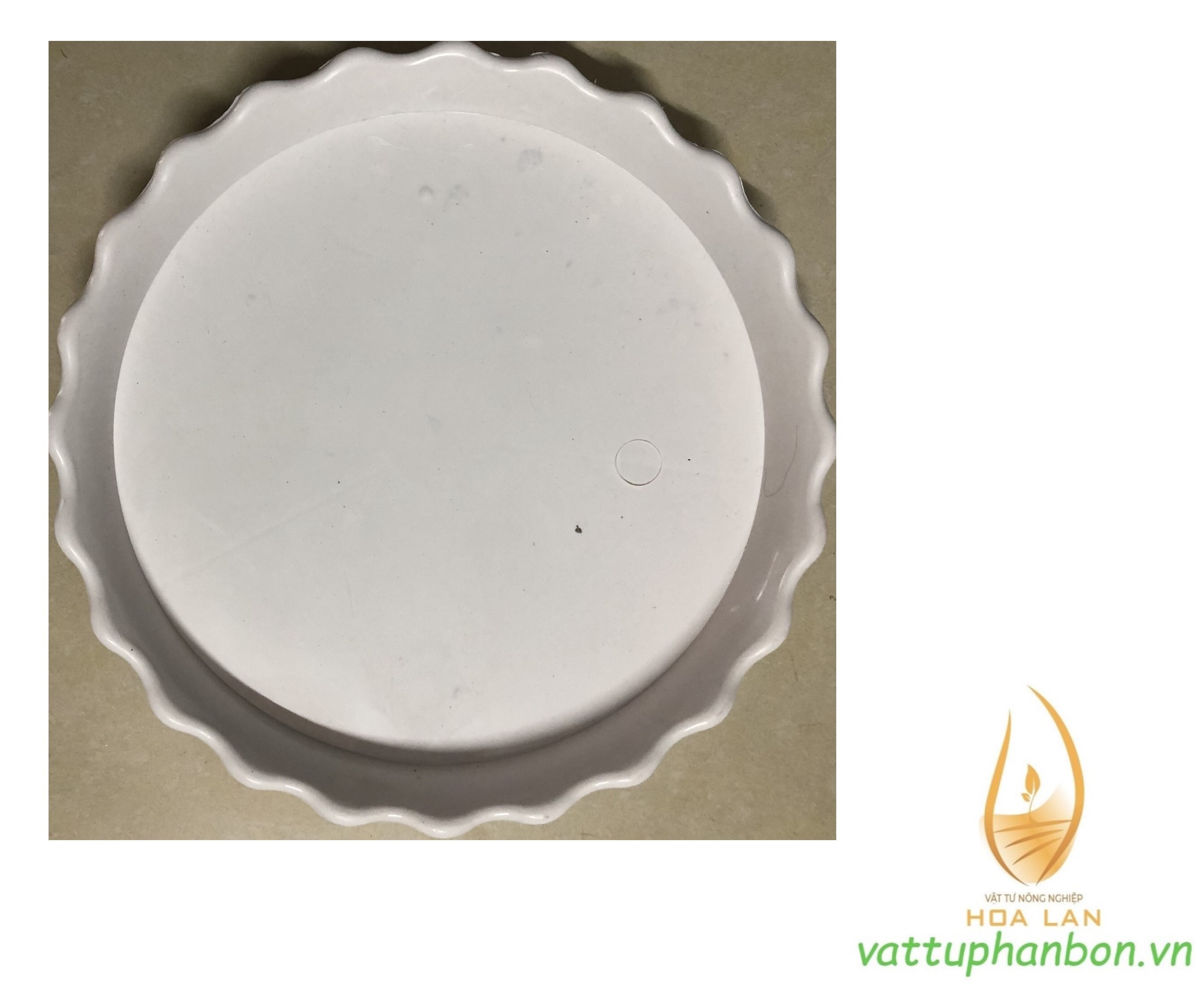 Đĩa lót chậu tròn khía phi 24cm - #048c#