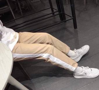 QUẦN KAKI THỂ THAOQUẦN KAKI 1 SỌC PHONG CÁCH MỚI - HIEEN FASHION