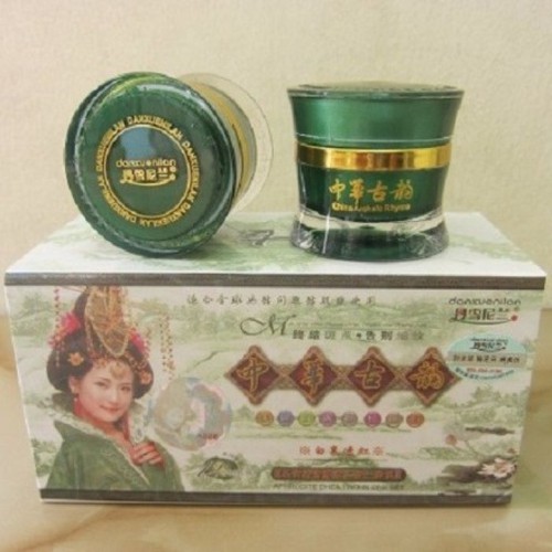 Bộ kem hoàng cung xanh đôi dành cho phái nữ