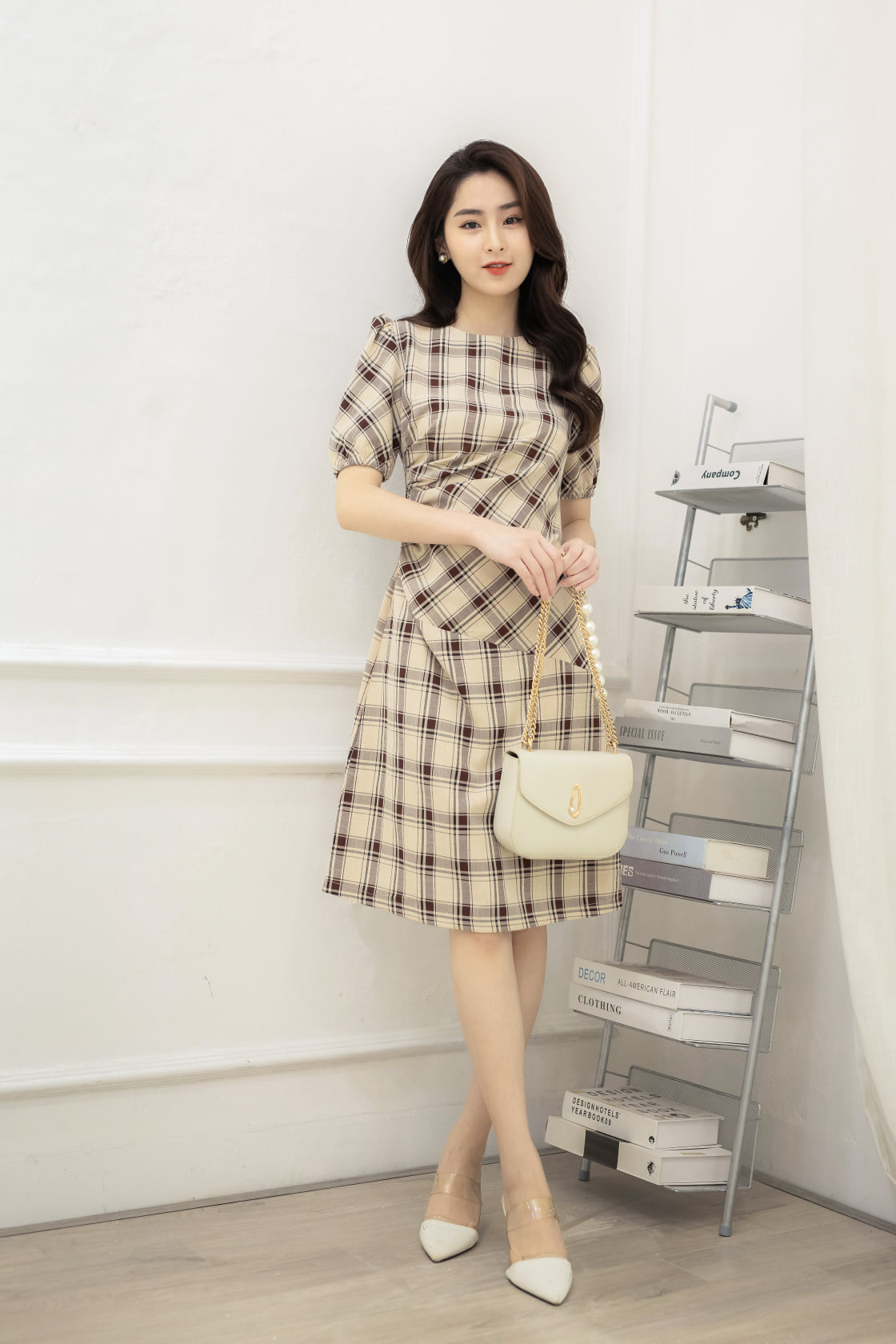 Váy thô đũi kẻ ô xoắn eo cổ tròn tay phồng tiin store v0t267