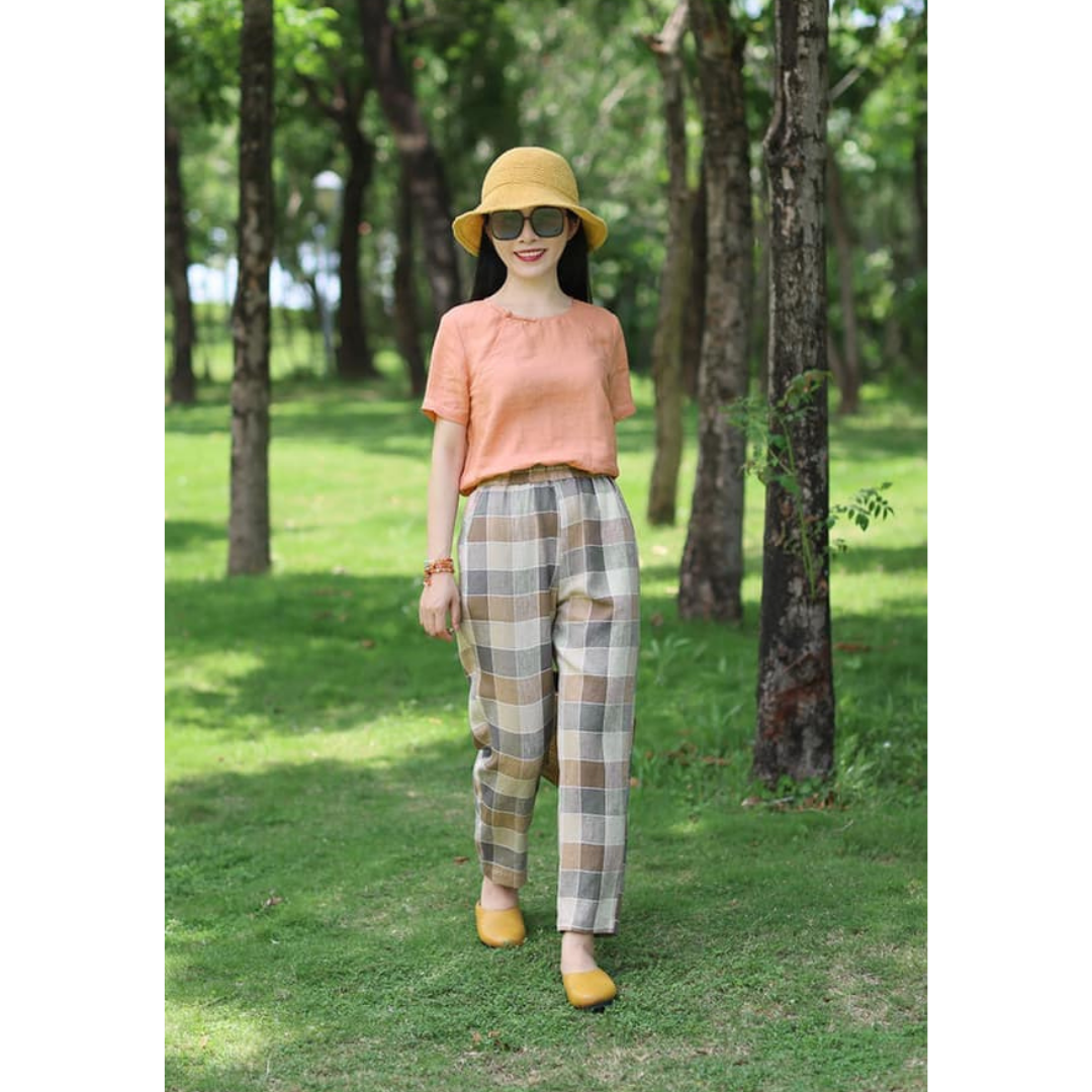 Bồ Đồ nữ trung niên Yanis Áo cổ tròn đính cúc chất vải Linen Quần kẻ mặc đi chơi thoáng mát