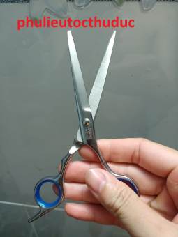Kéo cắt tóc dùng cho học viên mới bắt đầu học - phulieutocthuduc