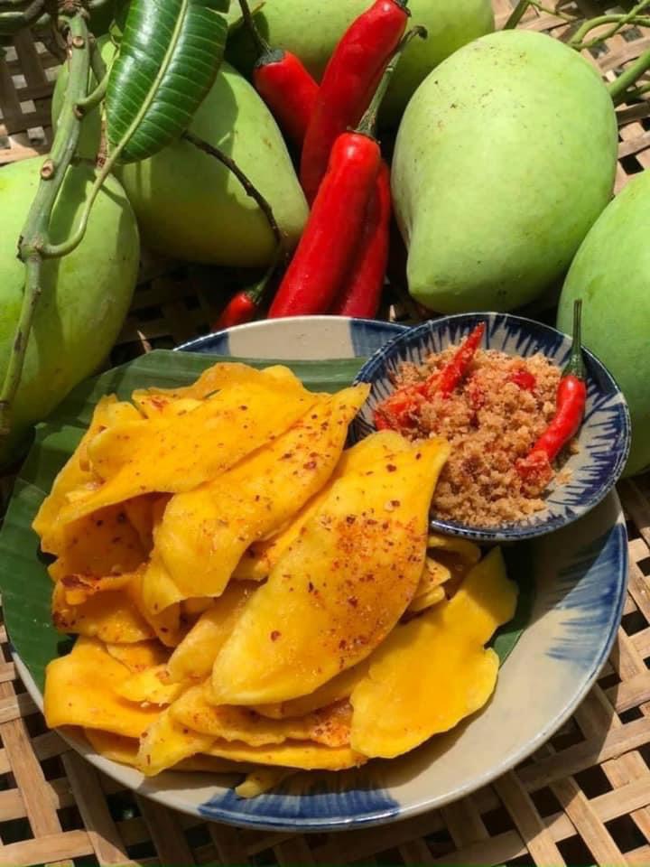 250G Xoài sấy dẻo muối ớt chua cay loại ngon