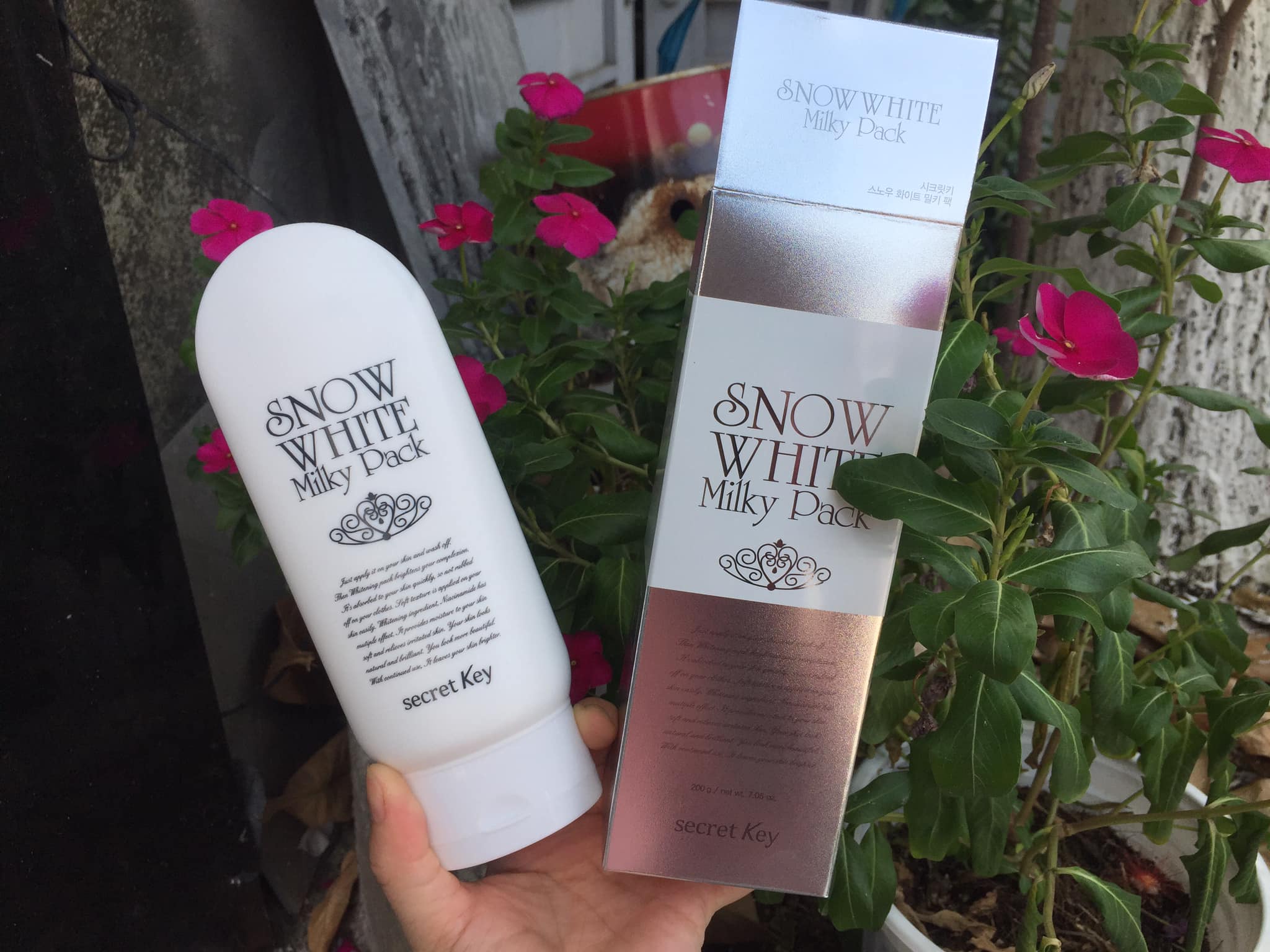 Kem Tắm Trắng da body Secret Key Snow White Milky Pack Hàn Quốc 200gr