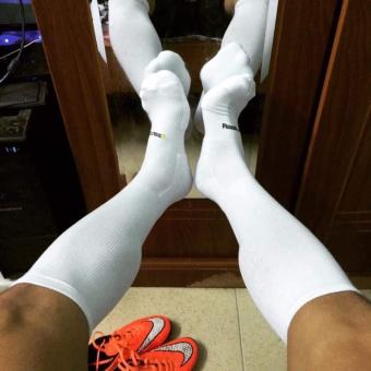 Tất thể thao Feetures, vớ đá bóng loại cổ ngắn, lửng, dài 95% cotton. Hàng dệt kim xuất khẩu.