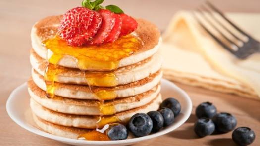 Syrup Ăn Kiêng không đường calo thấp - Sản phẩm Healthy - Maple Grove Farms - Chai lớn 710ml - Mỹ