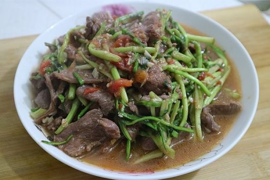 Thịt bò tơ Củ Chi nạc đùi không da 500gr - chế biến món ngon như bò tái, nhúng lẩu, nướng, hấp, xào... Matafood