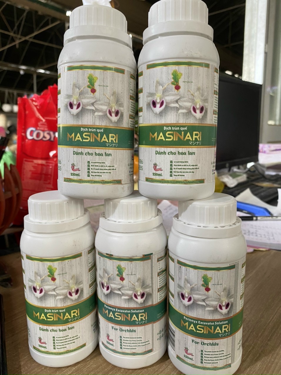 Dịch trùn quế masinari nhập khẩu nhật bản tốt cho hoa lan , hoa hồng chai 250ml