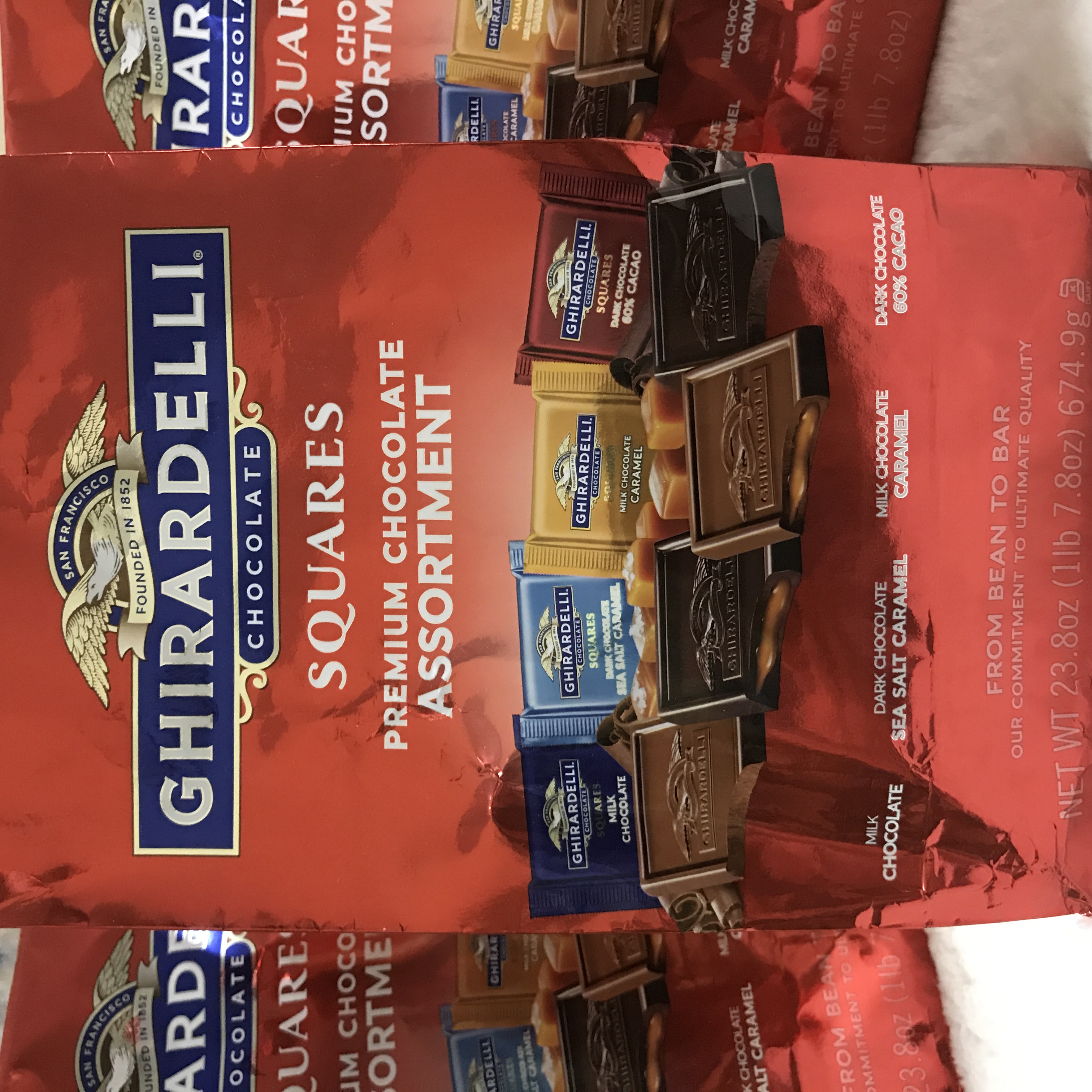 Socola ghirardelli squares chocolate