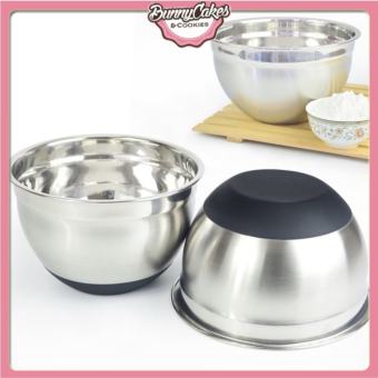 Tô trộn bột Inox có đế Silicon màu xanh chống trượt Âu trộn bột inox đường kính miệng 20cm