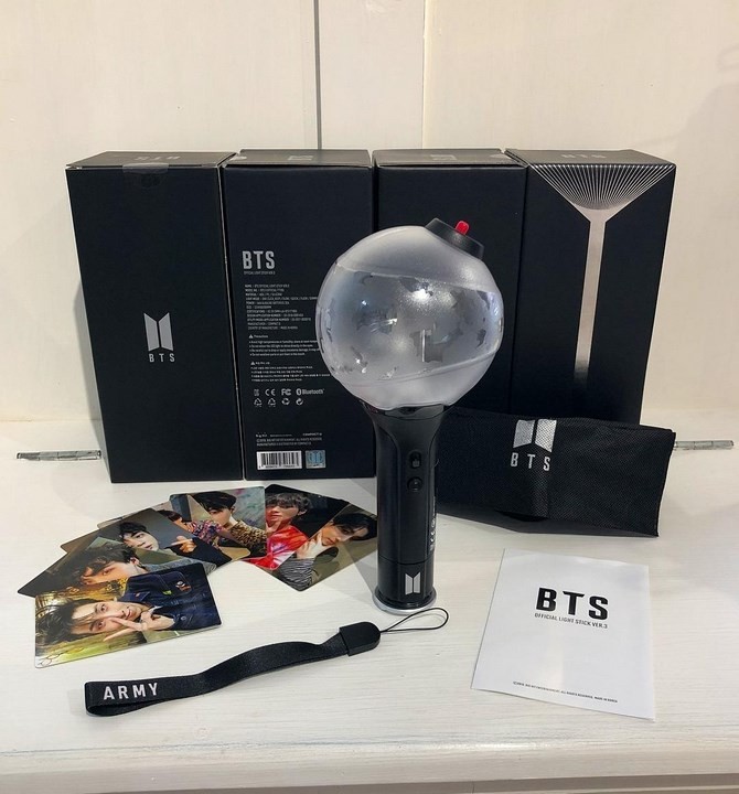 Đèn cổ vũ lightstick BTS ver 3 tặng kèm máy nghe nhạc MP3 BTS