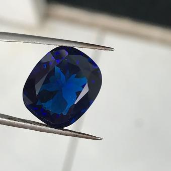 THỦY TINH NÚI LỬA