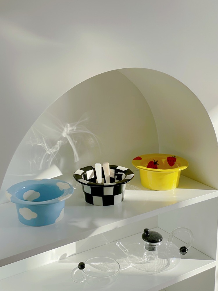Gambar High value Checkerboard Hand painted Ceramic Bowl Creative White Cloud Straw Hat Bowl Ins Style Cute Children s Strawberry Tableware