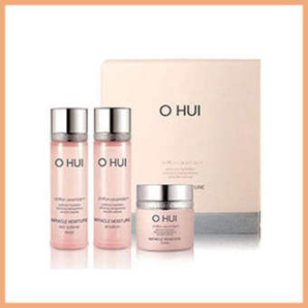 Bộ dưỡng ẩm sáng hồng da OHUI Miracle Moisture 3pcs 47ml