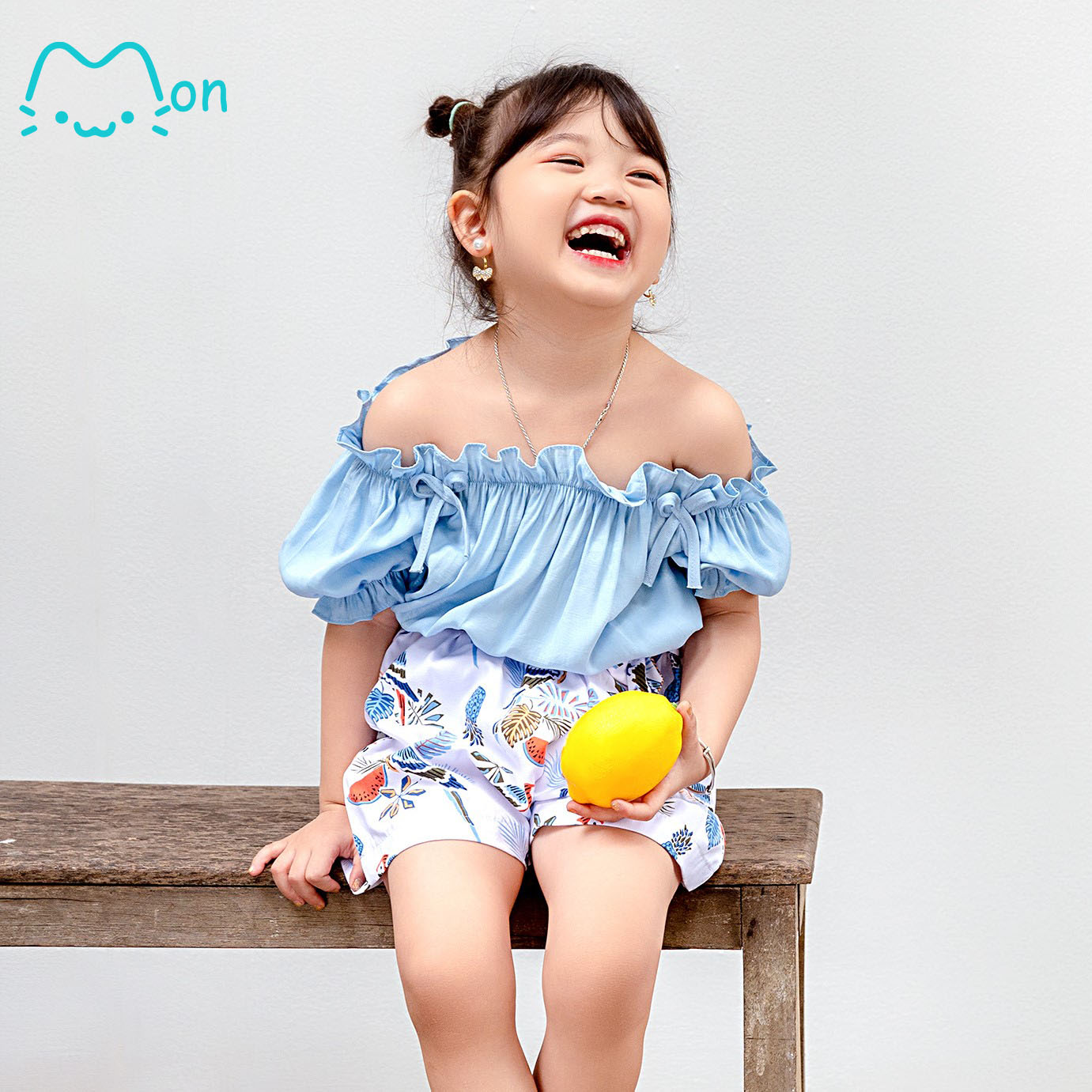 Áo croptop bé gái, áo đi biển cho bé gái chất đũi tằm nhẹ mát cho bé gái 2,3,4,5,6,7,8,9,10,11,12 tuổi Monbabies VL30A