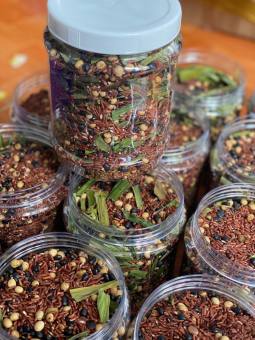 ☘️☘️TRÀ GẠO LỨT ĐẬU ĐEN ( có thêm hạt đậu nành )