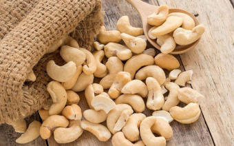 Hạt điều vỡ tách vỏ ( 200 gram , 500 gram , 1 kg )