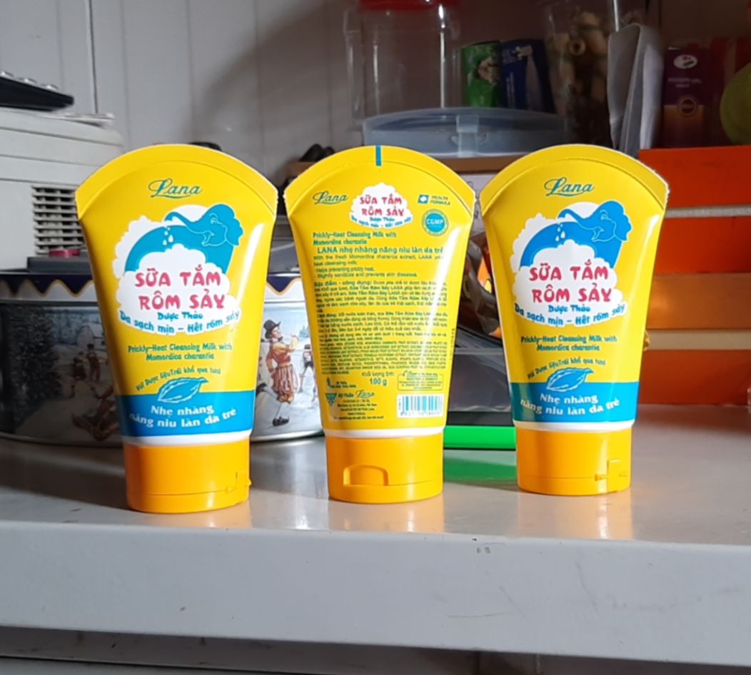 Sữa tắm rôm sảy lana 100g