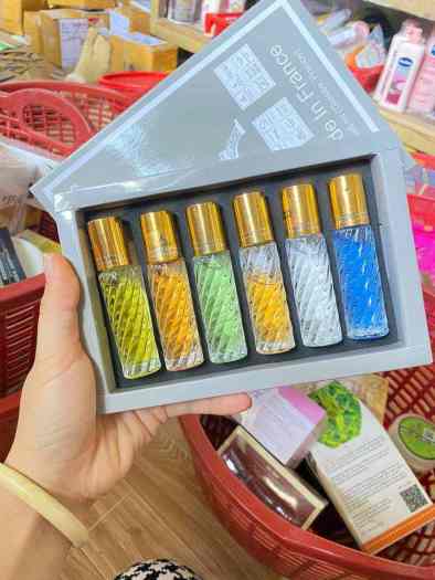 1 lọ Nước hoa chiết mini siêu thơm ship ngẫu nhiên