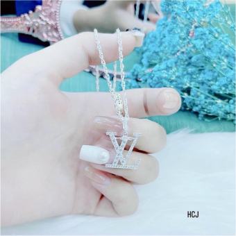 Dây chuyền nữ mặt LV đính đá đẹp cam kết bạc thật - Kho sỉ bạc Nhất Linh