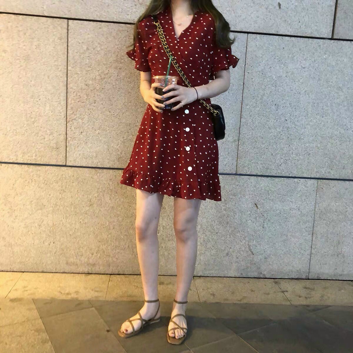 Đầm chấm bi đỏ hót trend cổ v - đầm tay bèo đuôi cá fashion
