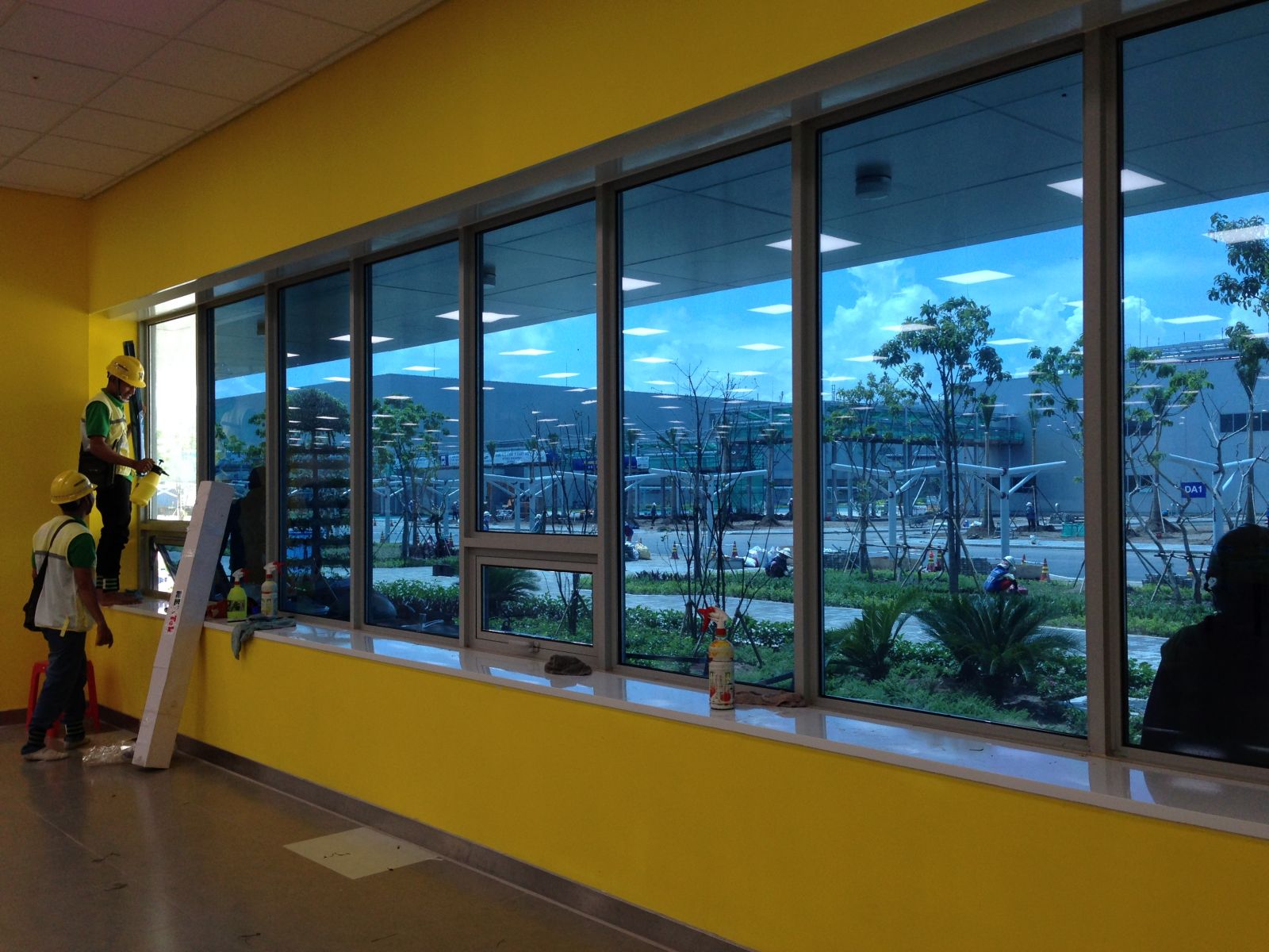 Phim màu dán kính