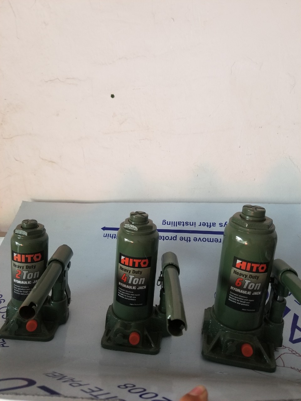 Kích thủy lực hito,con đội từ 2 tấn đến 12 tấn nhật bản.đủ size các loại.kimkhinhatphat