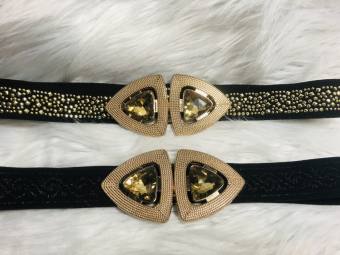 Thắt lưng full hạt bản 3cm. Mặt đính hạt đá tam giác.