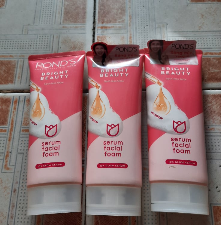 Sữa rửa mặt pond's trắng hồng da 100ml