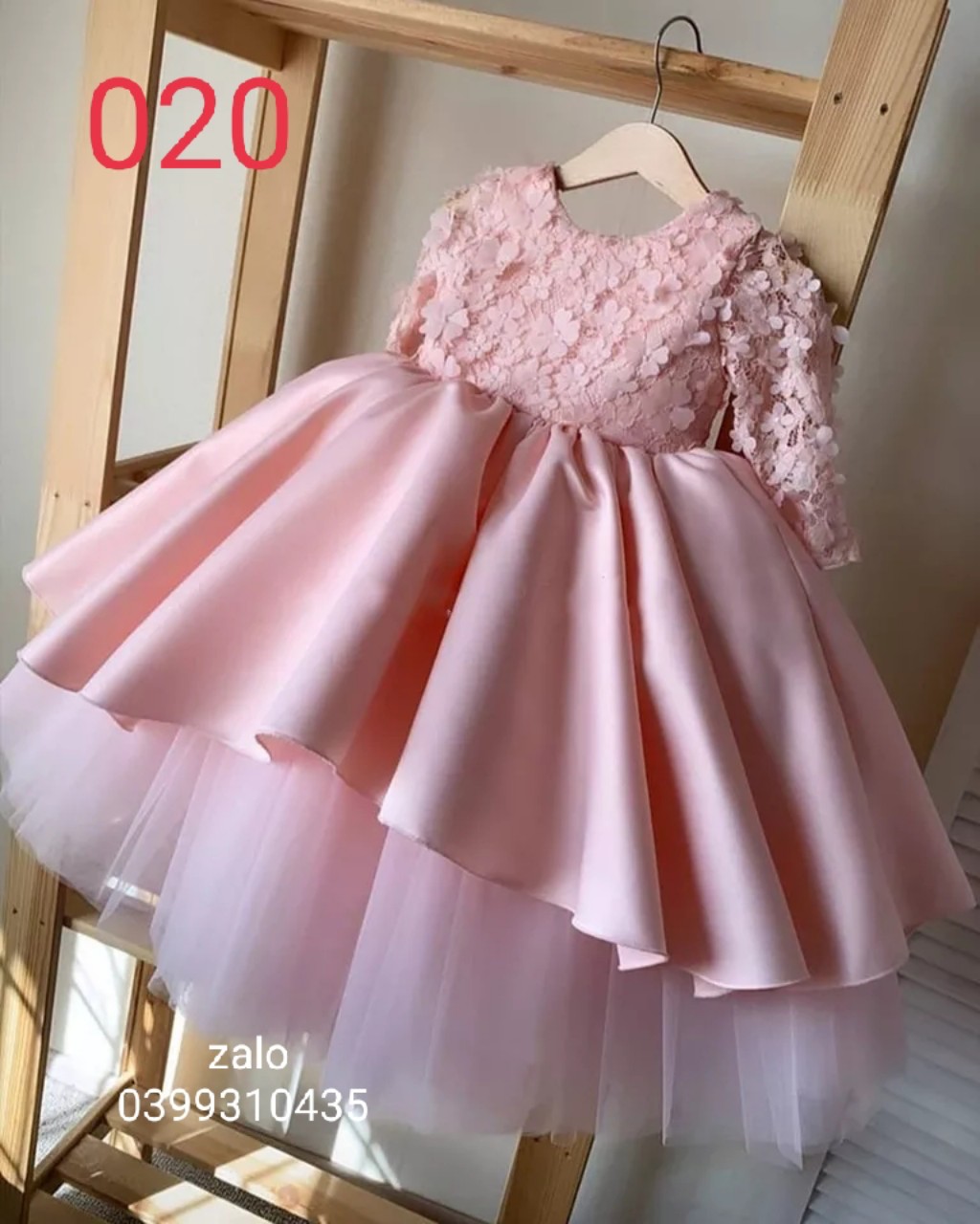 váy bé gái , đầm công chúa bé gí màu hồng từ 8-40kg