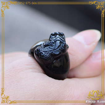 Nhẫn Đá Tỳ Hưu Phong Thủy Đá Núi Lửa Obsidian Đen Cao Cấp - Pháp Tâm