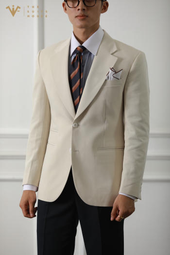 Quý ông phong cách với áo vest nam trắng | FATODA Blog