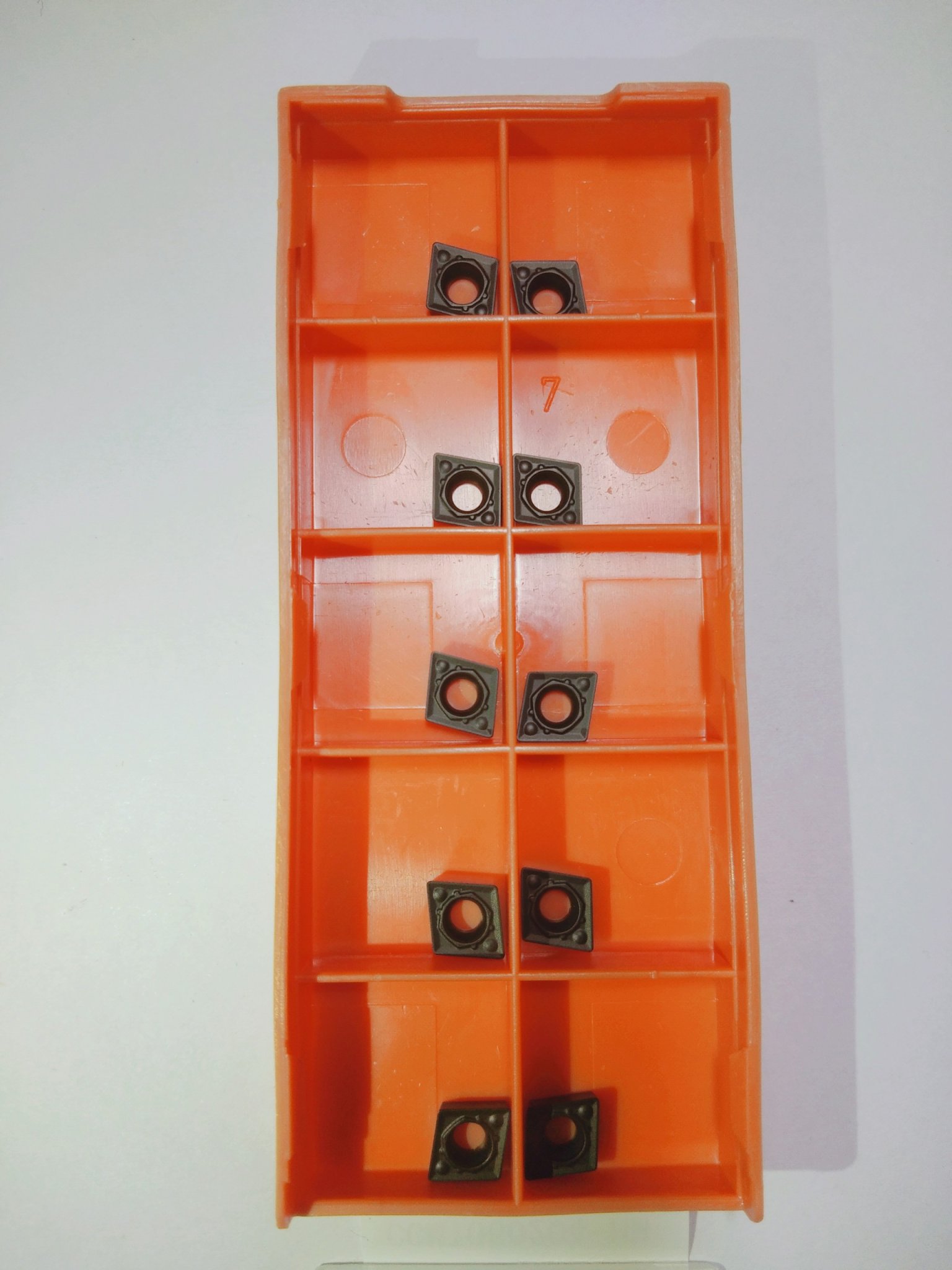 Mảnh chíp cc06 r04 chuyên sắt thép c45 s45c xịn senku tool
