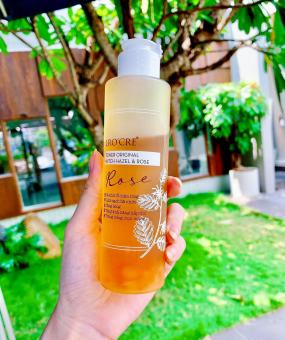 Nước Hoa Hồng Tẩy Trang Dưỡng Ẩm TONER C LROCRE 140ml - làm sạch da, tái tạo da và nuôi dưỡng da từ sâu bên trong.