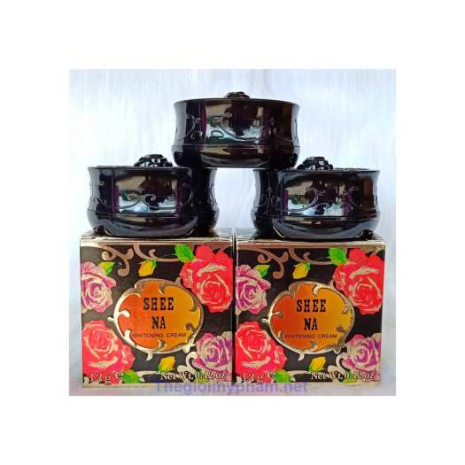 Kem bông hồng đen SHEE NA