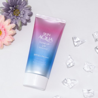 Kem Chống Nắng Skin Aqua kiềm dầu nâng tone