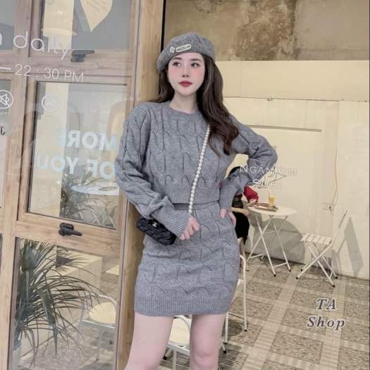 Váy len nữ Quảng Châu cao cấp dáng a kiểu đẹp dài ngang gối , đầm len nữ  dệt kim dáng ôm màu đen điểm tay voan bồng 2022 - Đầm, váy