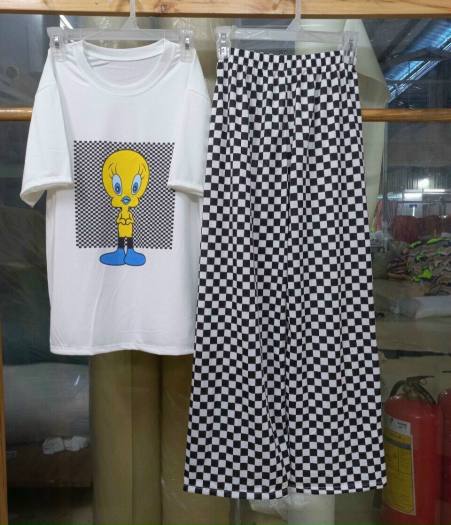 SET BỘ ĐỒ CHẤM TRẮNG ĐEN BÒ SỮA Siêu Hot nhất hiện nay siêu xinh mặc đi chơi hay ở nhà đều đẹp M6886