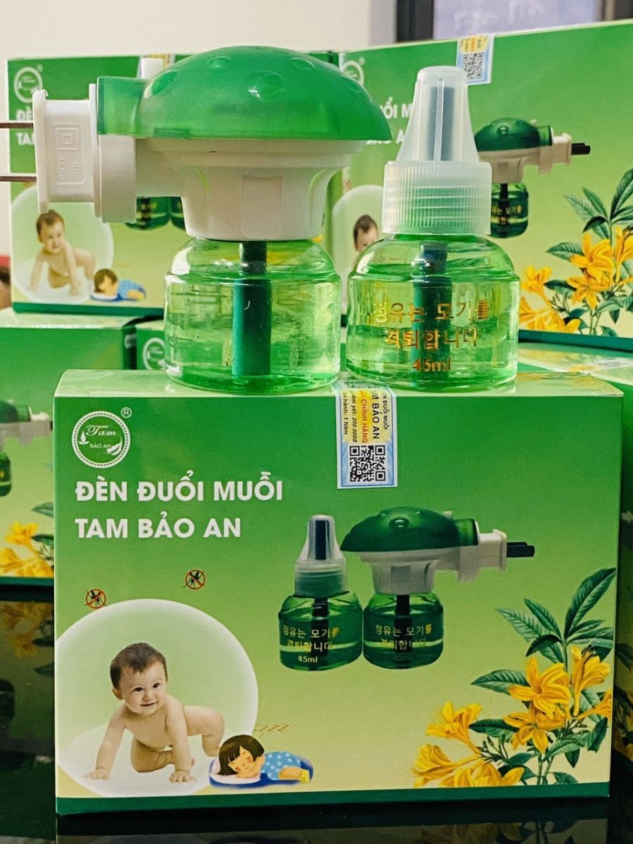 Đèn và 2 tinh dầu đuổi muỗi tam bảo an chính hãng
