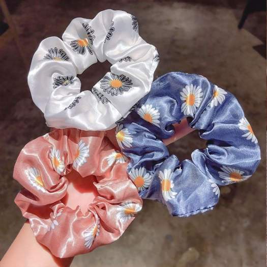 Dây Buộc Tóc Scrunchies Hoa Cúc Vải Satin Lụa Mềm Mại, Thun Co Giãn Siêu Bền, Phụ KIện Tóc Hàn Quốc Xinh Lung Linh Cho Phái Đẹp