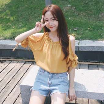 Áo Kiểu Trễ Vai Tay Lỡ Sẽ Tay Quyến Rũ TTS0405