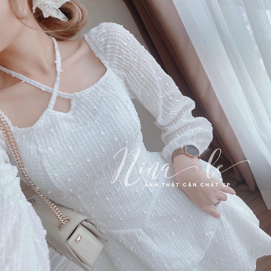 Đầm trắng ren bi cổ yếm tay rớt vai - Hari Boutique